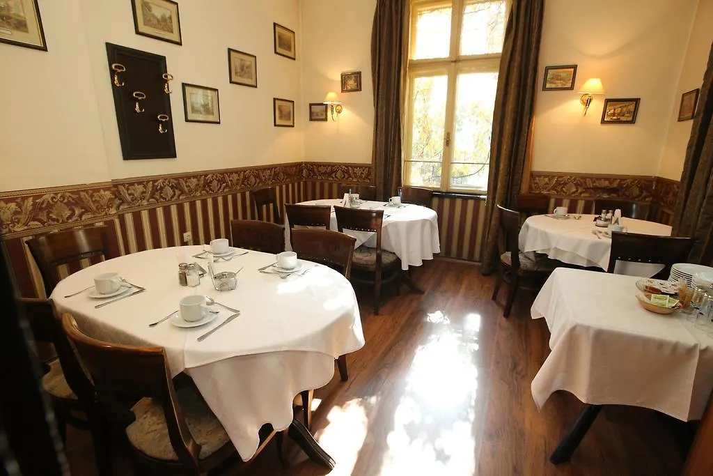 סופיה Hotel & Restaurant The House