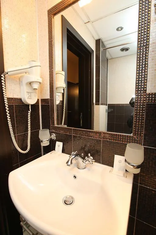 סופיה Hotel & Restaurant The House
